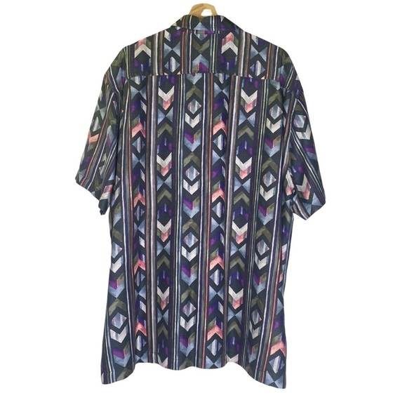 Tommy Bahama Original Fit Aloha Arrow IslandZone Camp Shirt Sz 2XL - Picture 2 of 8